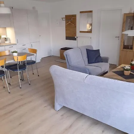 Blankwasser 49b Whg 4 *